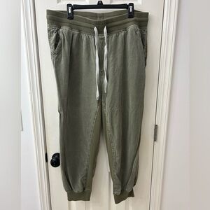 Aerie Ribbed Olive Green Woven Joggers